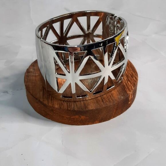 Silver Wide Laser Cut Hinge Cuff Bracelet - Picture 2 of 6